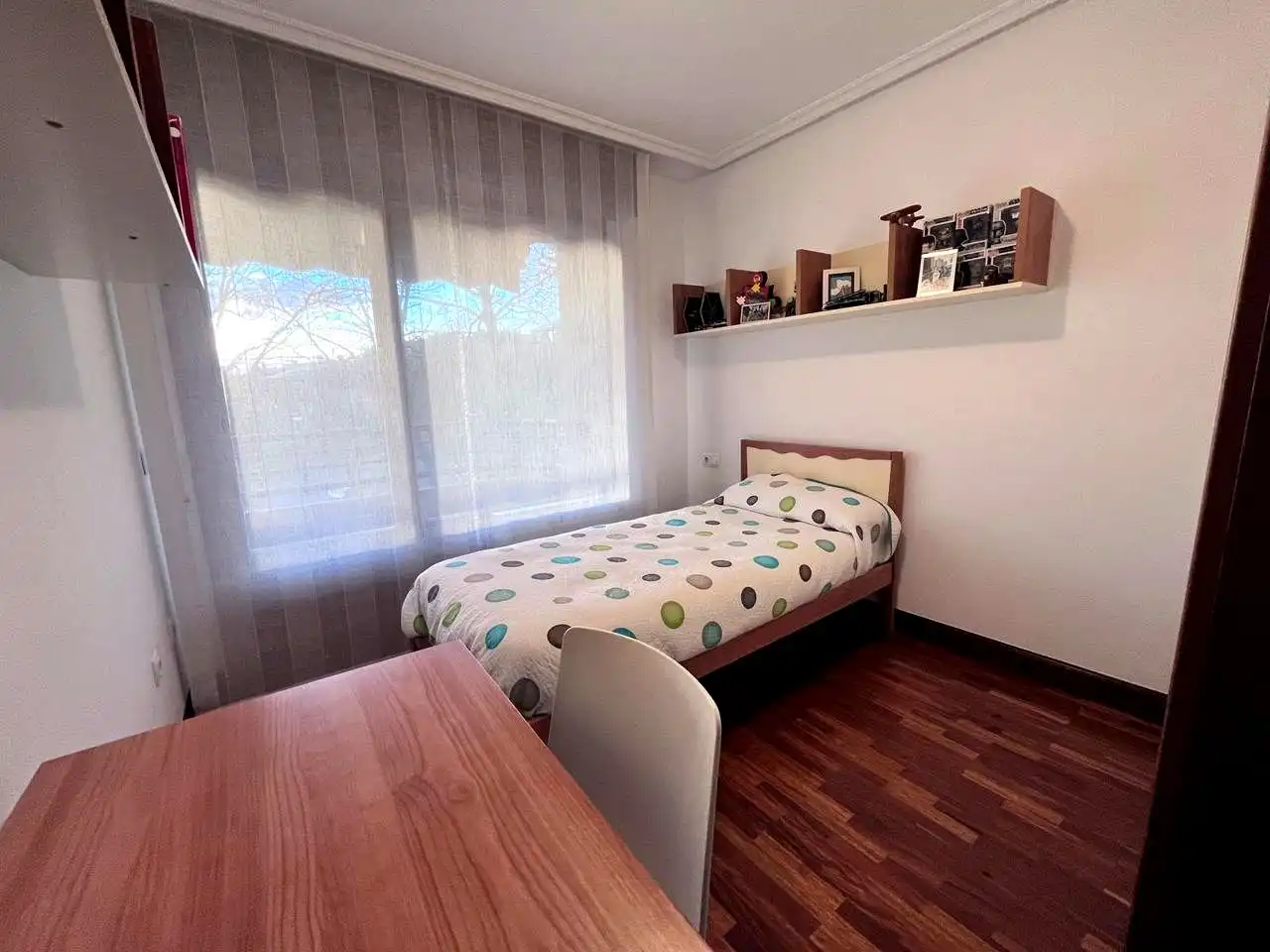 Dormitori de Pis en venda en Vitoria - Gasteiz amb Calefacció, Parquet i Terrassa