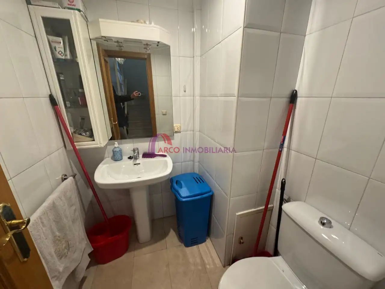 Baño de Casa o chalet en venta en Alfoz de Quintanadueñas con Calefacción, Jardín privado y Amueblado