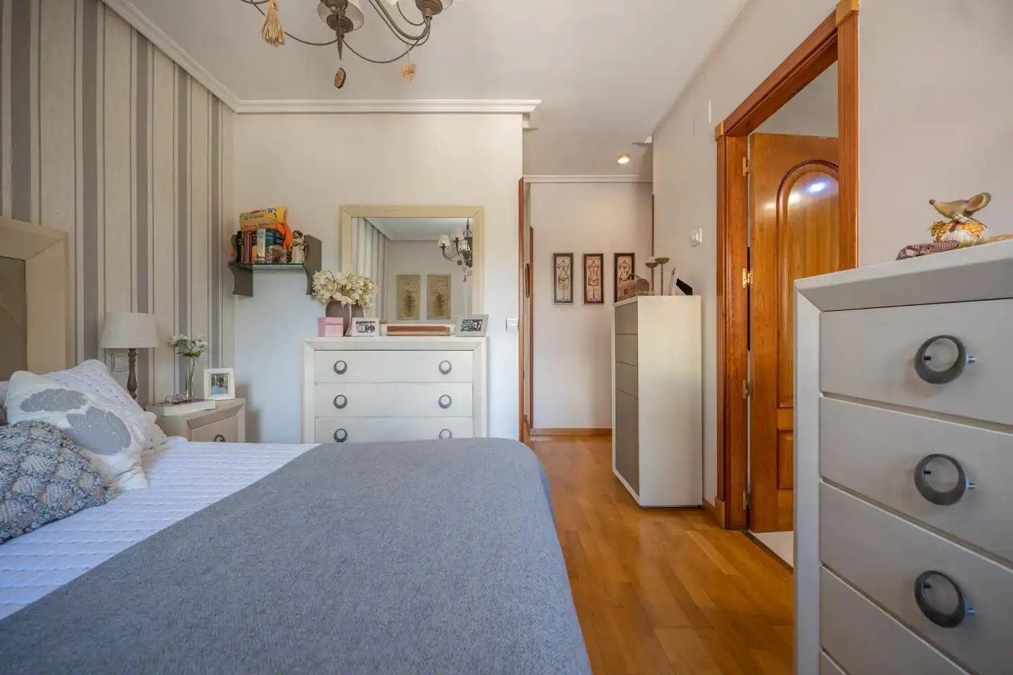 Dormitori de Casa o xalet en venda en Ávila amb Calefacció, Jardí privat i Terrassa