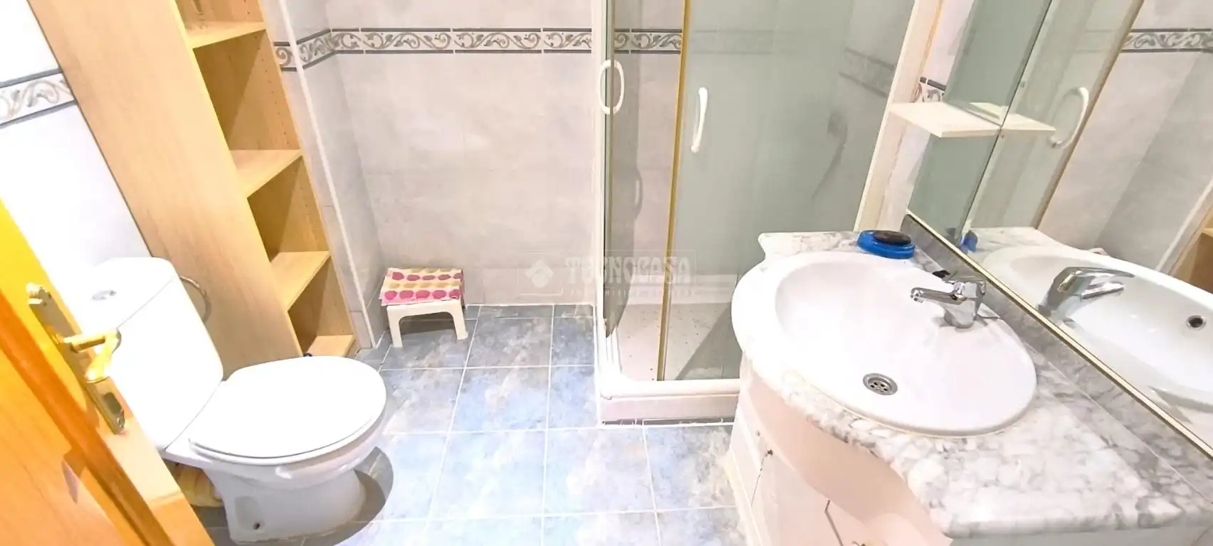 Bathroom of Flat for sale in Fuenlabrada  with Heating, Swimming Pool and Community pool