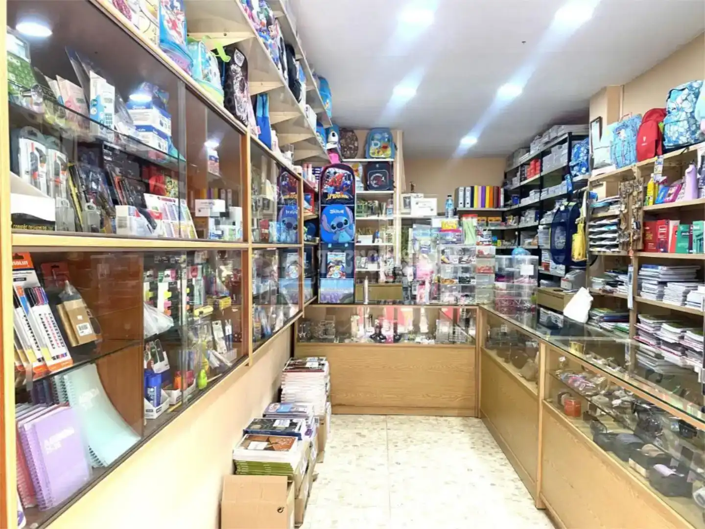 Local en venda en Cerro - Amate