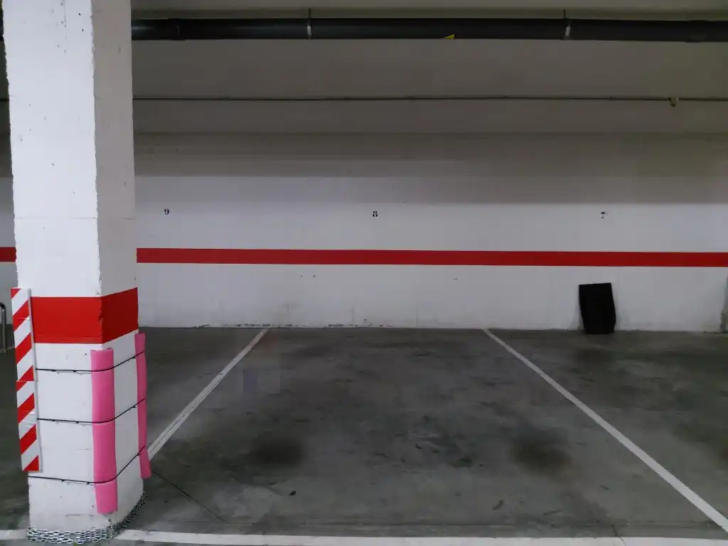 Parkplatz von Maisonette zur Miete in Badajoz