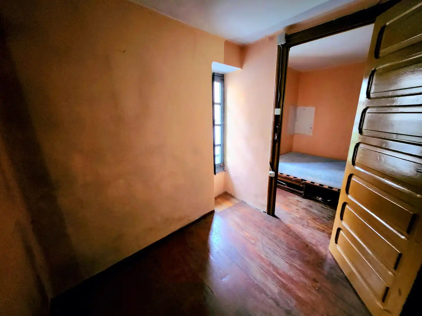 Habitación de Edificio en venta en Cangas del Narcea