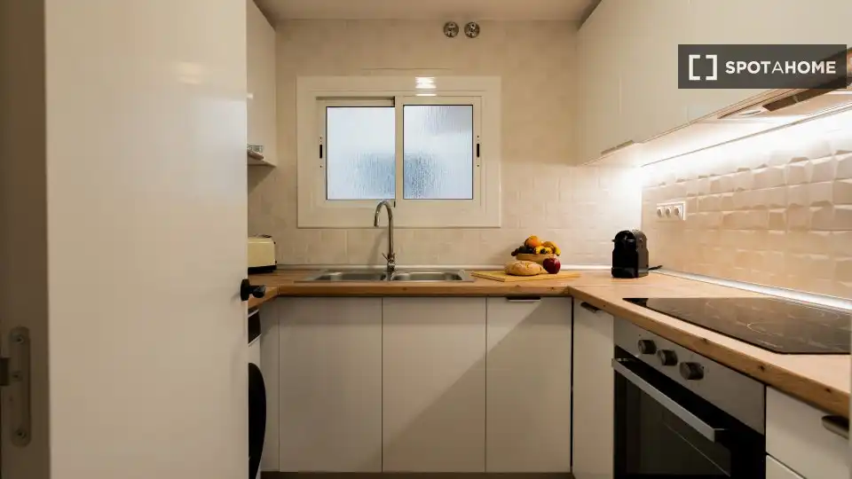 Cocina de Piso para compartir en Sabadell con Aire acondicionado, Calefacción y Amueblado