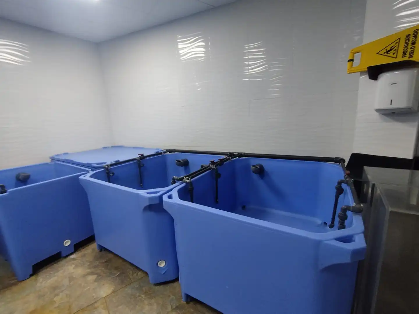Badezimmer von Geschaftsraum zum Verkauf in Ferrol mit Möbliert