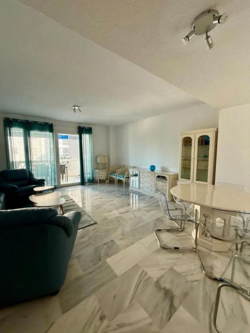 Living room of Flat for sale in Marbella  with Air Conditioner, Terrace and Furnished