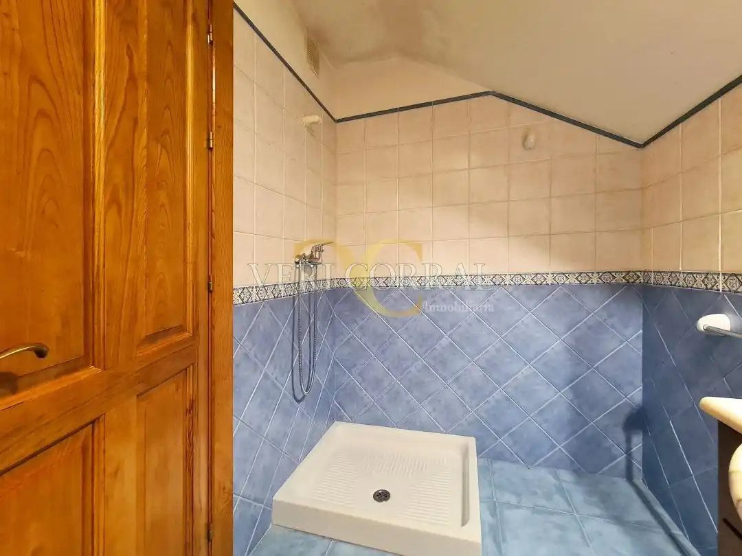 Baño de Casa o chalet en venta en Oviedo  con Calefacción, Jardín privado y Terraza