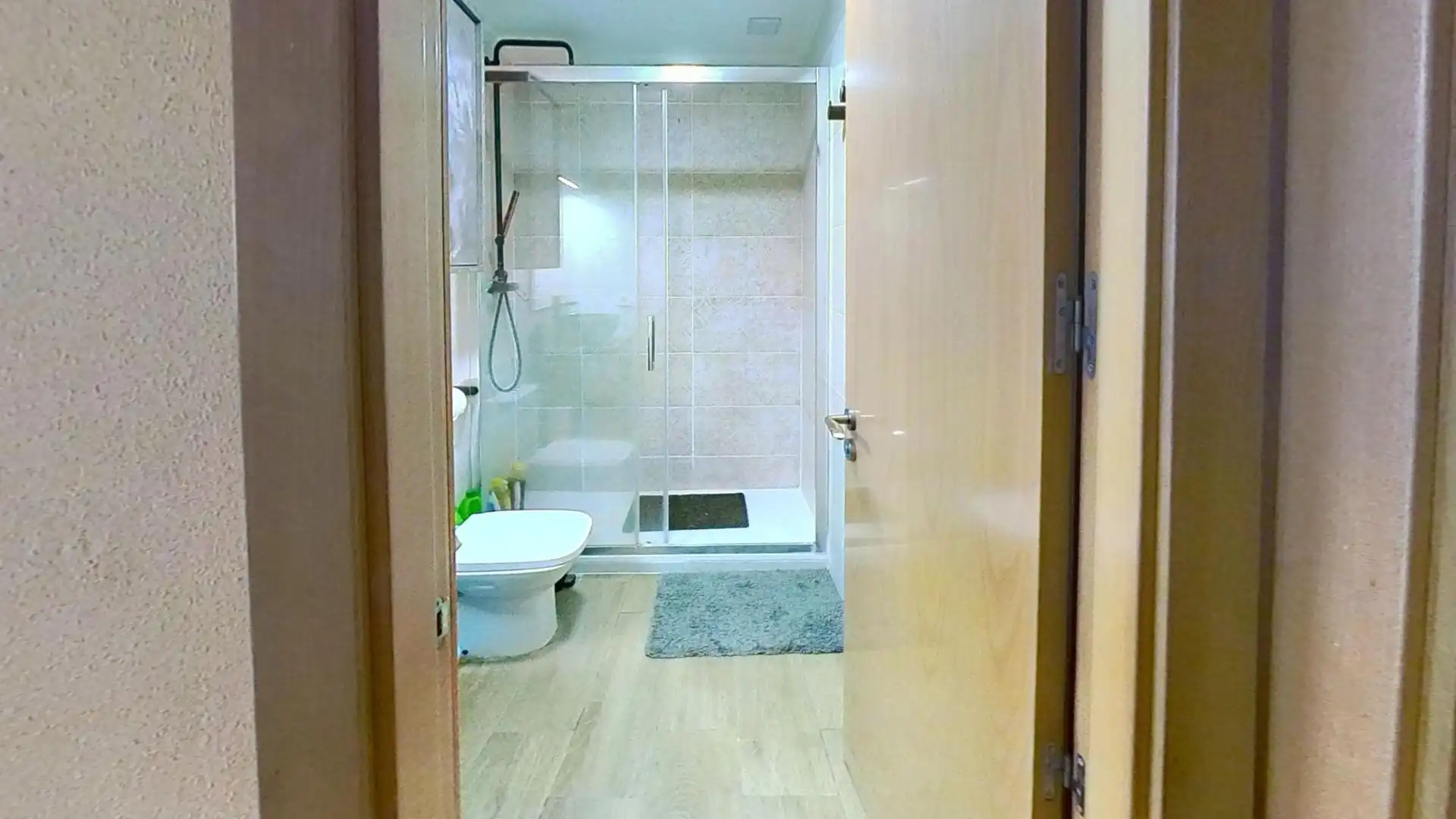 Bathroom of Flat for sale in Alicante / Alacant  with Air Conditioner