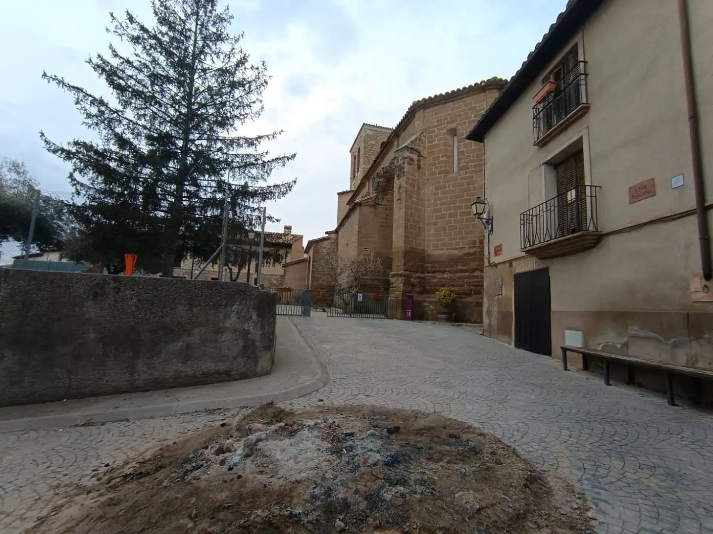Vista exterior de Finca rústica en venta en Colungo con Calefacción, Terraza y Trastero