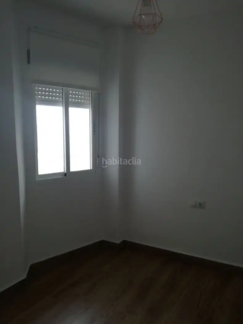 Piso en venta en Calle Manuel Vela 25, imagen 2