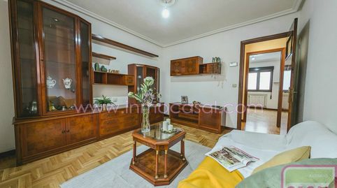 Foto 3 de Piso en venta en Rio Deva, Fozaneldi - Tenderina, Oviedo