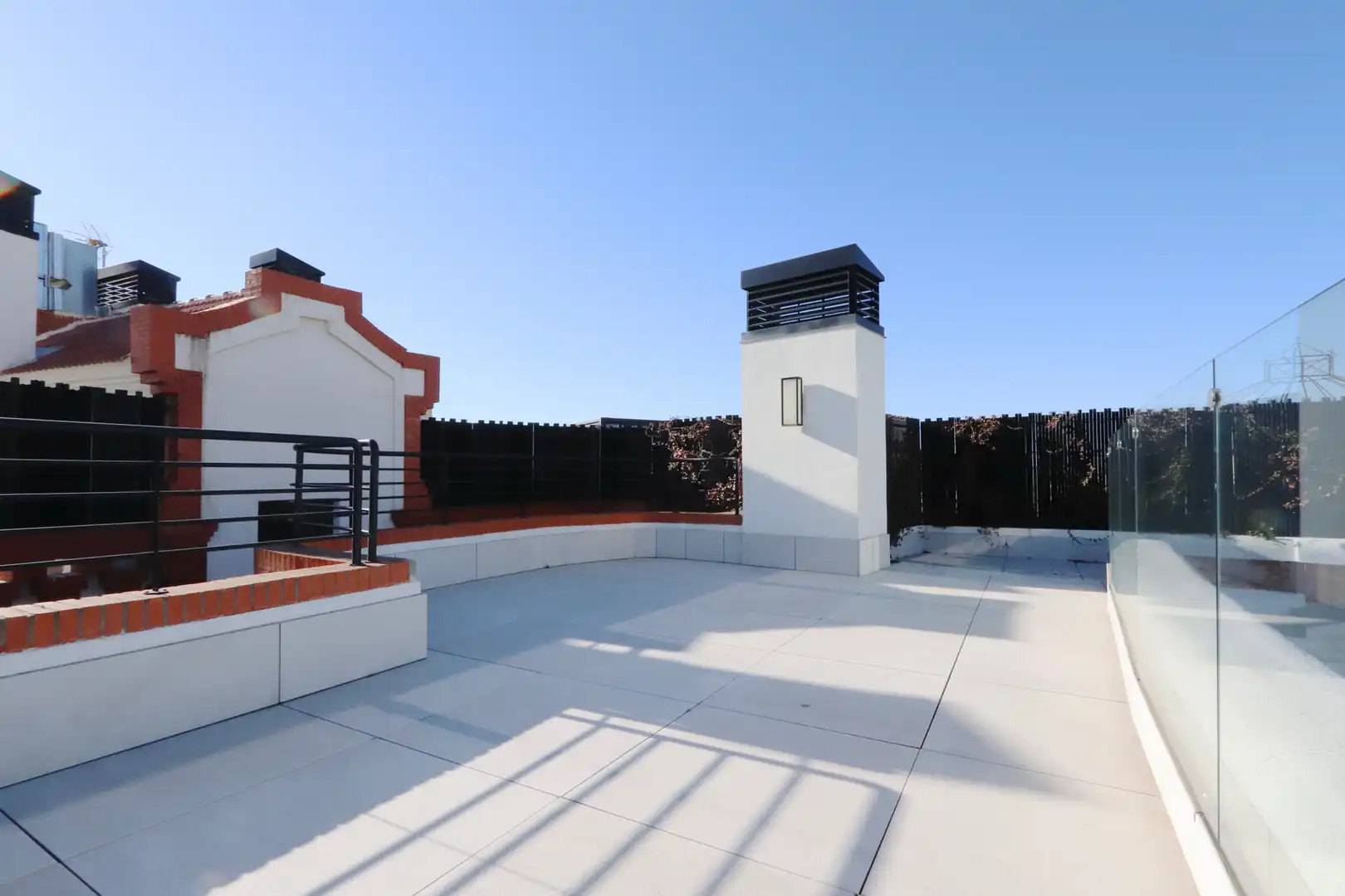Terraza de Ático en venta en Madrid con Aire acondicionado, Calefacción y Jardín privado