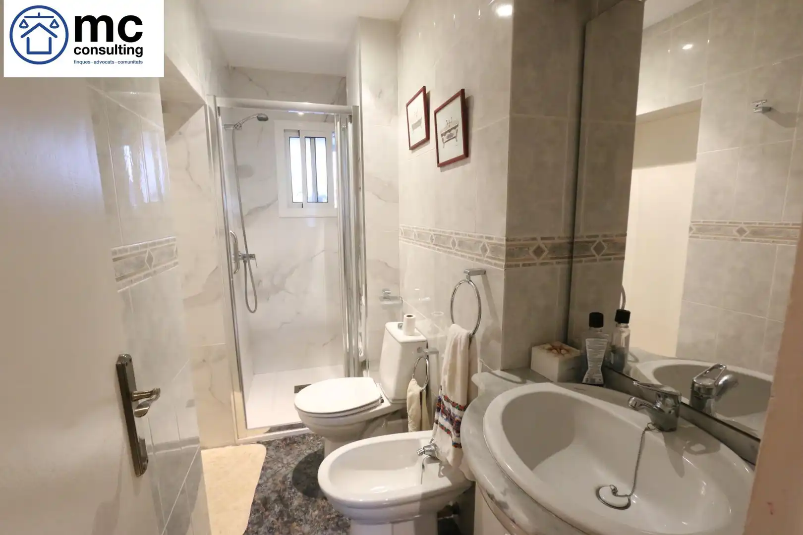 Bathroom of Flat for sale in Mataró  with Terrace and Balcony