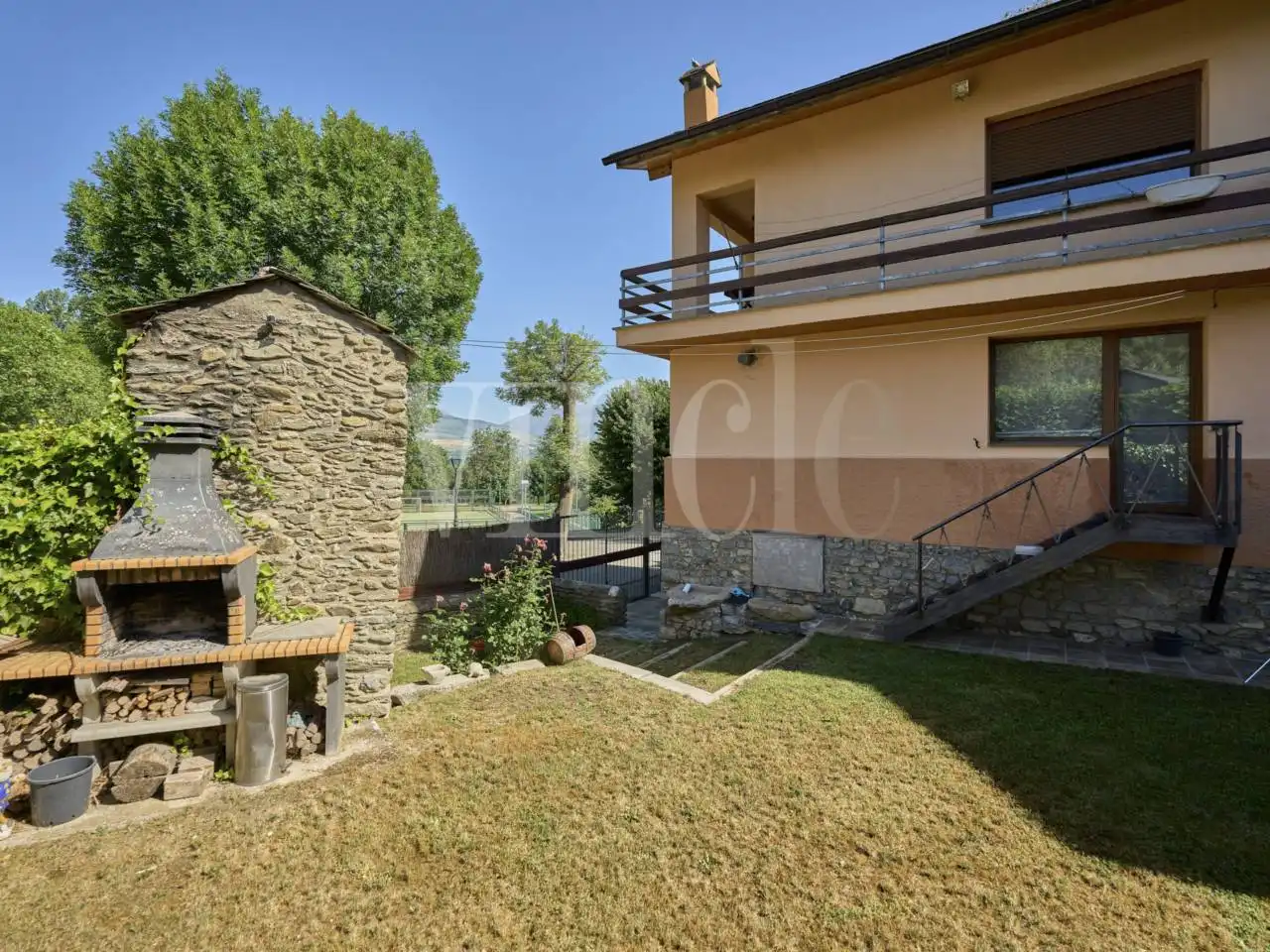 Jardí de Casa o xalet en venda en Fontanals de Cerdanya amb Calefacció, Jardí privat i Parquet