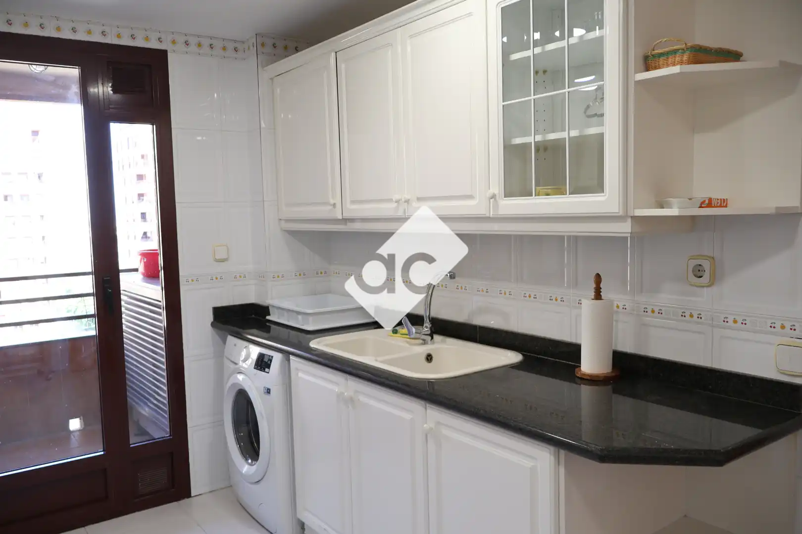 Cocina de Apartamento de alquiler en Valencia con Aire acondicionado, Calefacción y Amueblado