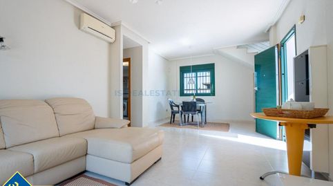 Villa con piscina comunitaria, en la provincia de Alicante, en Rojales, en la ciudad de Ciudad Quesada. 3 habitaciones | 103 m² |, imatge 4