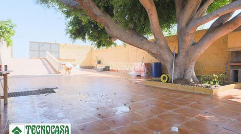 Foto 4 de Casa adosada en venta en Adra, Almería