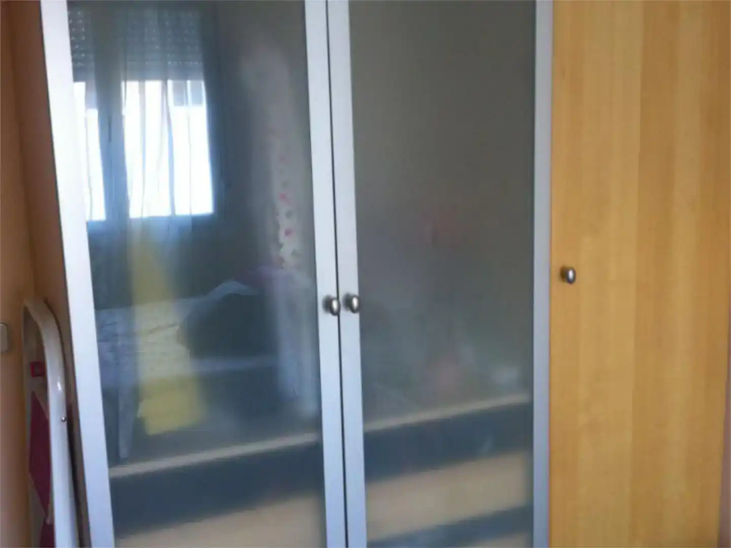 Dormitori de Pis per a compartir en Torrejón de Ardoz amb Parquet i Moblat