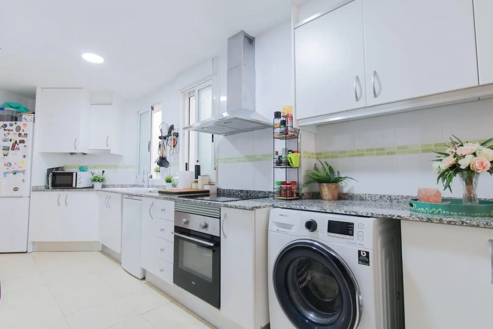 Küche von Wohnung zum Verkauf in Benaguasil mit Klimaanlage und Alarm