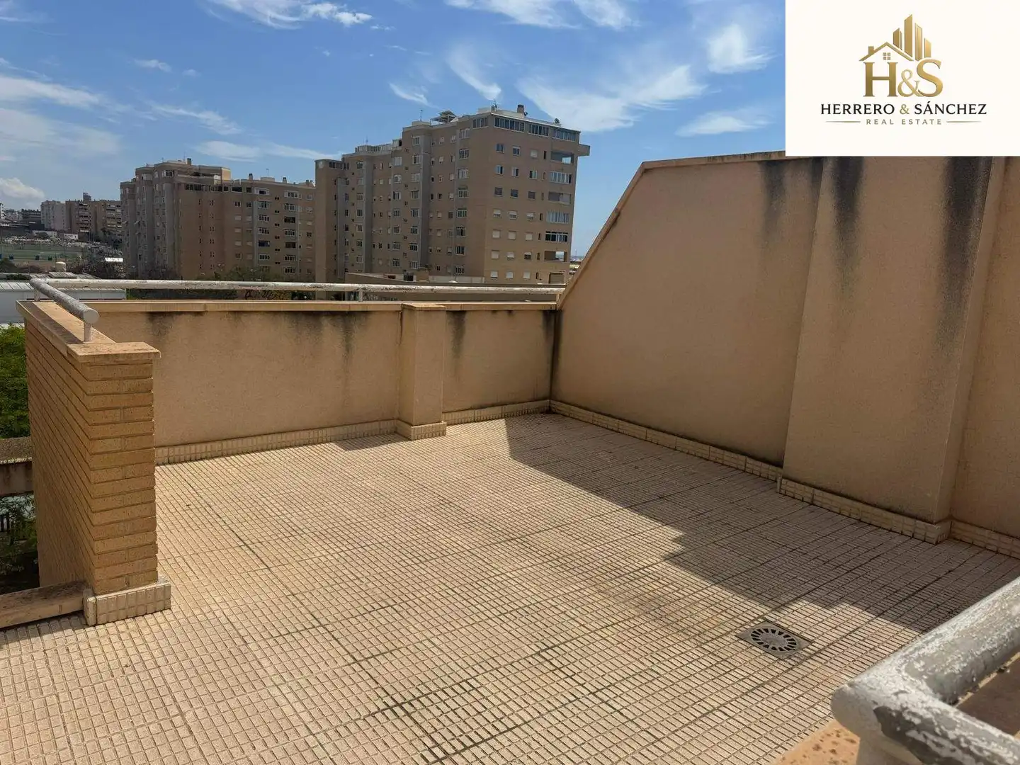 Terrace of Houses for sale in Alicante / Alacant  with Air Conditioner, Heating and Private garden