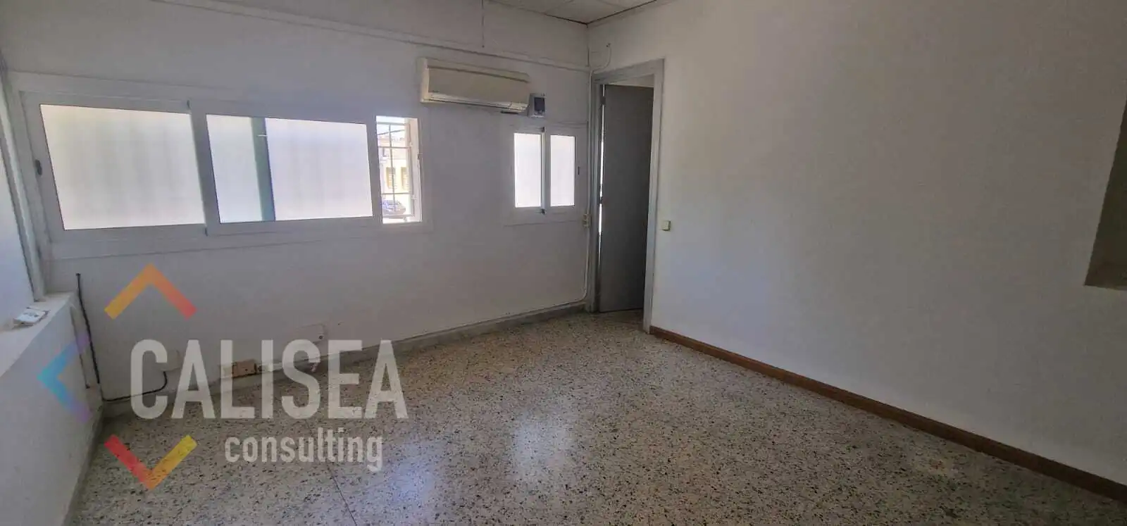 Industrial buildings for rent in Gràcia