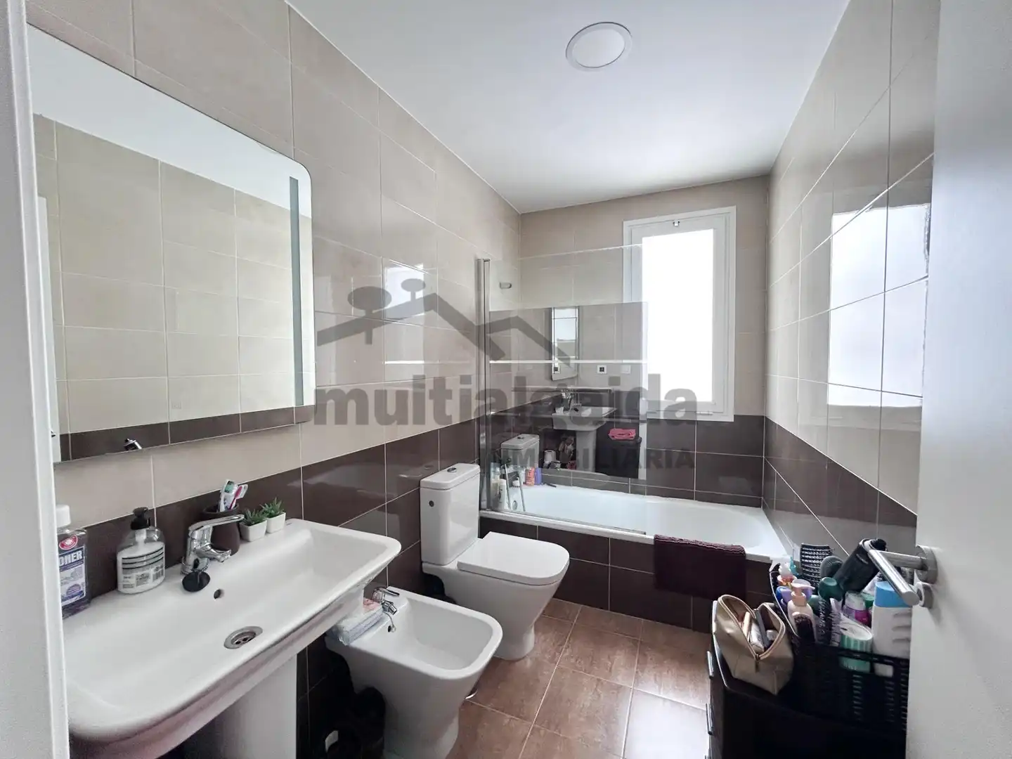 Badezimmer von Wohnung zum Verkauf in Arcos de la Frontera mit Klimaanlage, Terrasse und Abstellraum
