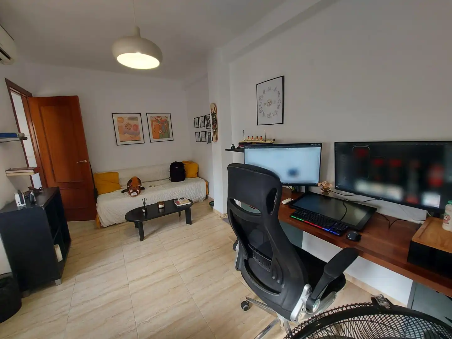 Sala d'estar de Àtic en venda en Córdoba amb Aire condicionat, Terrassa i Moblat