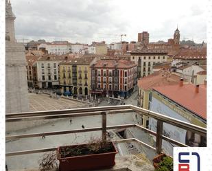 Exterior view of Flat for sale in Valladolid Capital  with Terrace and Balcony