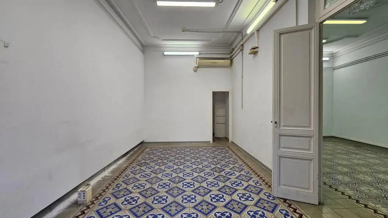 Gebäude zum Verkauf in Figueres