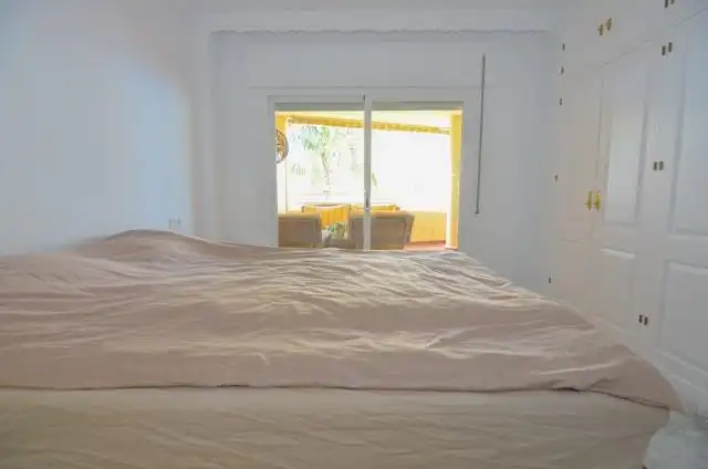Apartamento con piscina en venta en Calle Calle Torrequebrada, imagen 13
