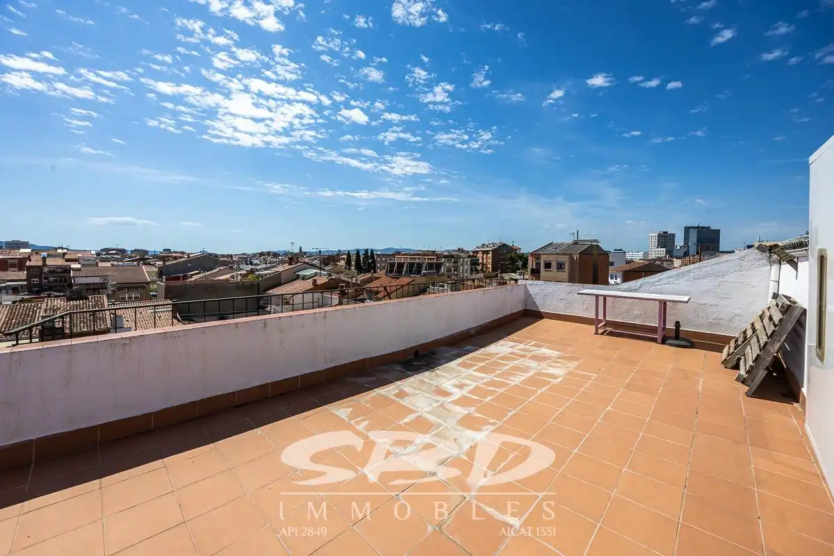 Terraza de Ático en venta en Sabadell con Calefacción y Terraza