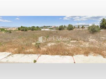 Terreno residencial en venta en El Paraíso - Los Almendros