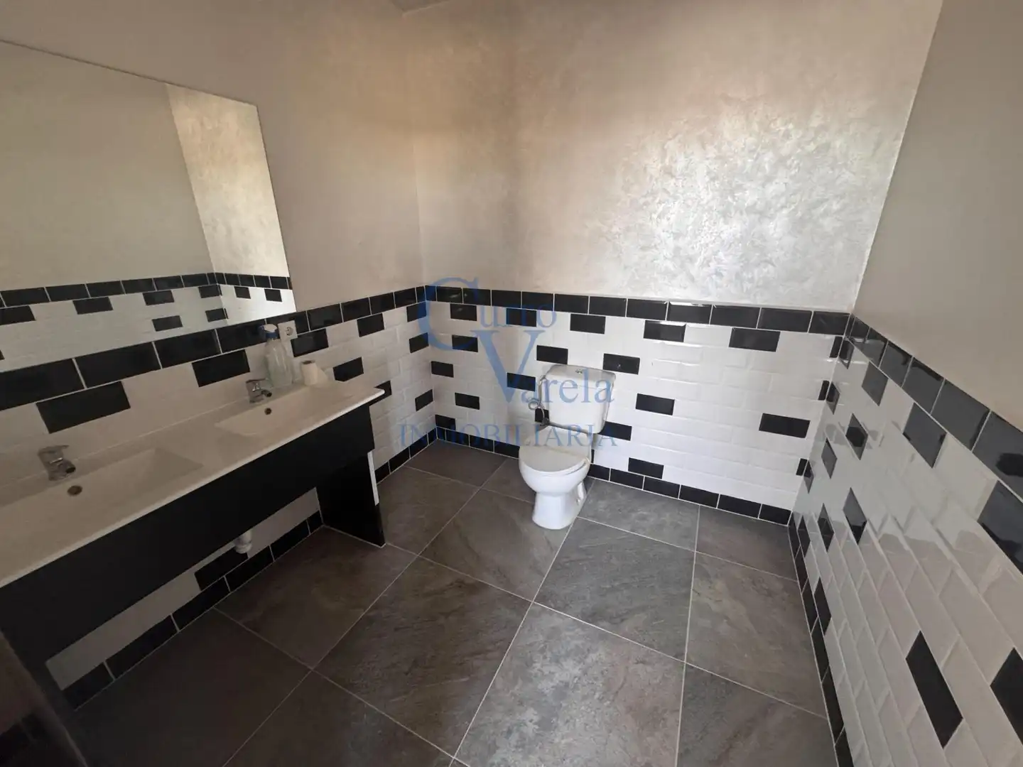 Baño de Local en venta en La Motilla - Fuente del Rey