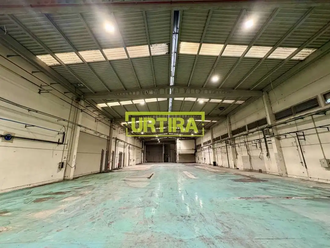 Fabrikhallen zur Miete in Errenteria