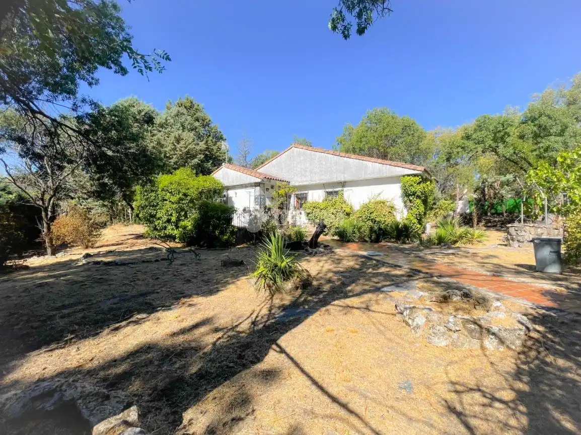 Vista exterior de Casa o xalet en venda en Guadarrama amb Calefacció