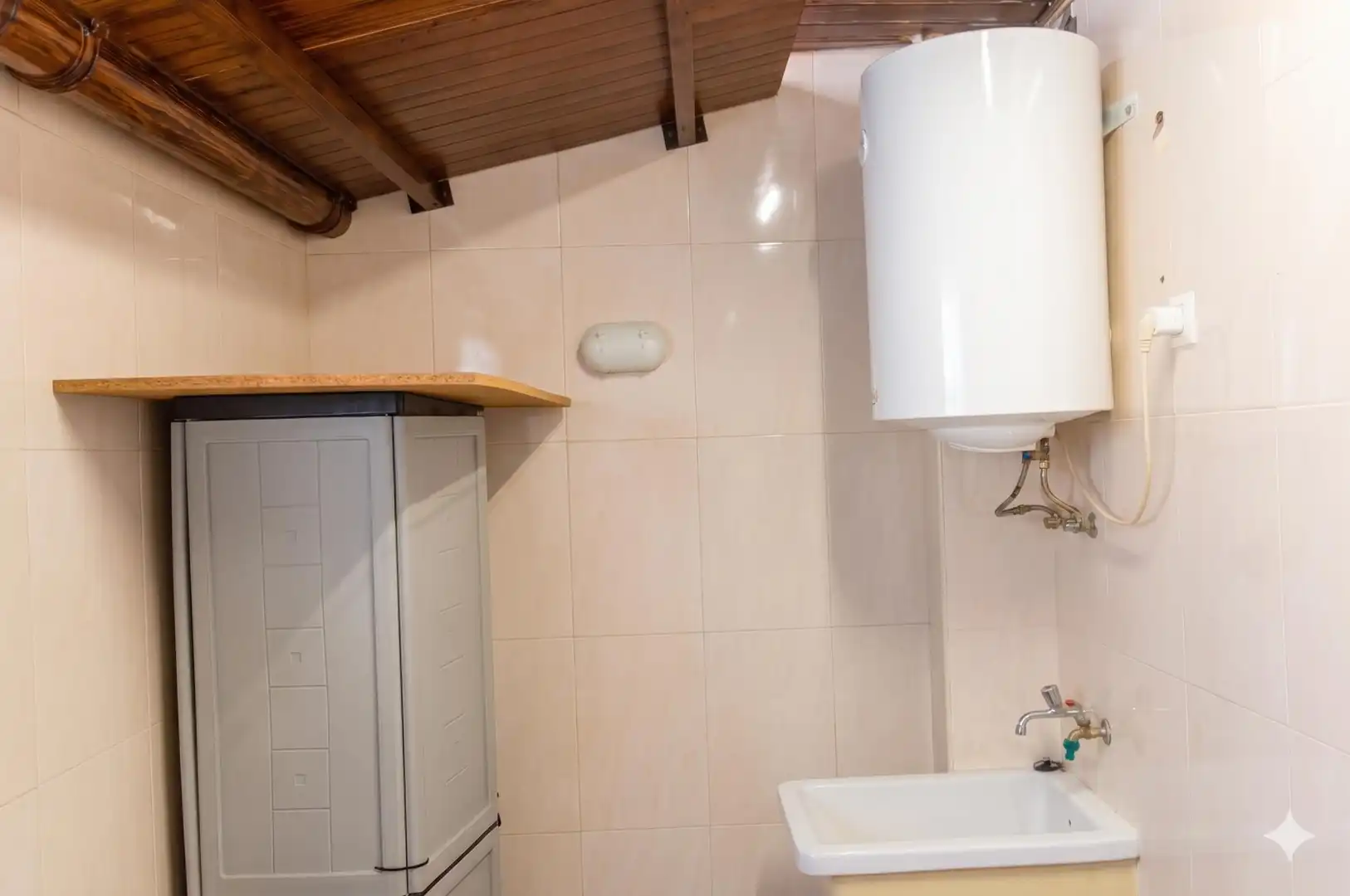 Baño de Piso en venta en Sierra de Fuentes con Balcón