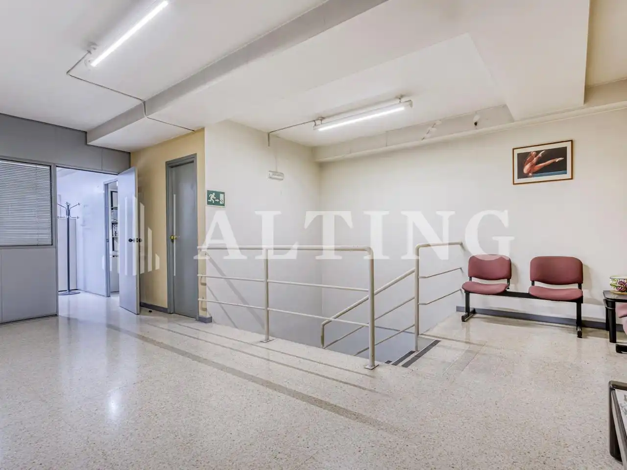 Commercial properties for sale in Barcelona  with Air Conditioner