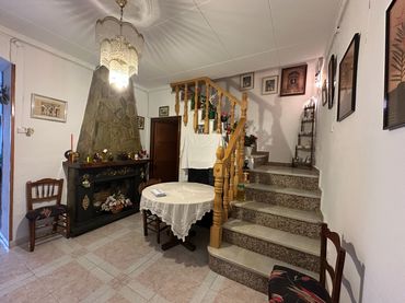 Casa amb balcó en venda a Calle Almería
