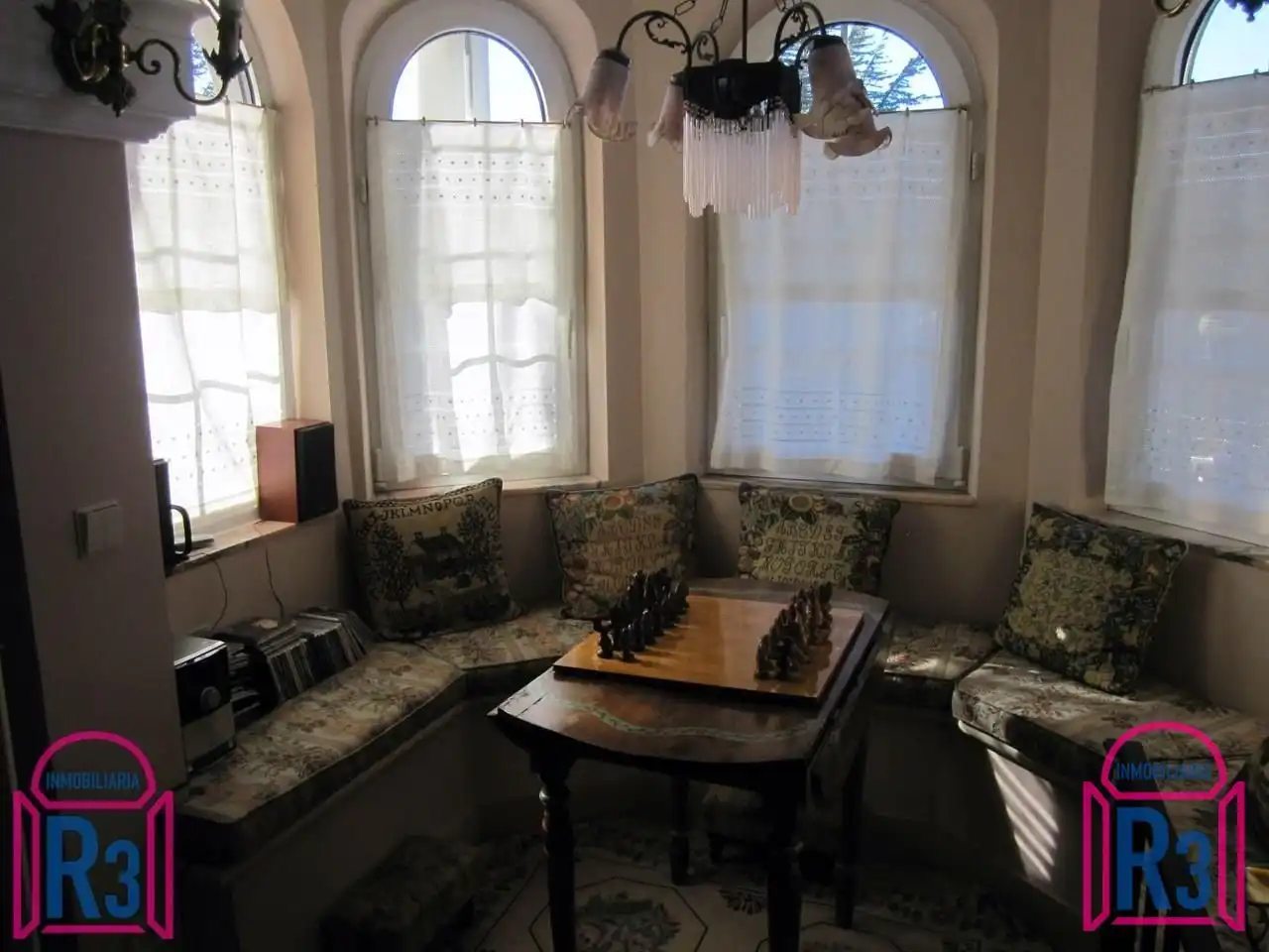 Comedor de Casa o chalet en venta en León Capital  con Calefacción