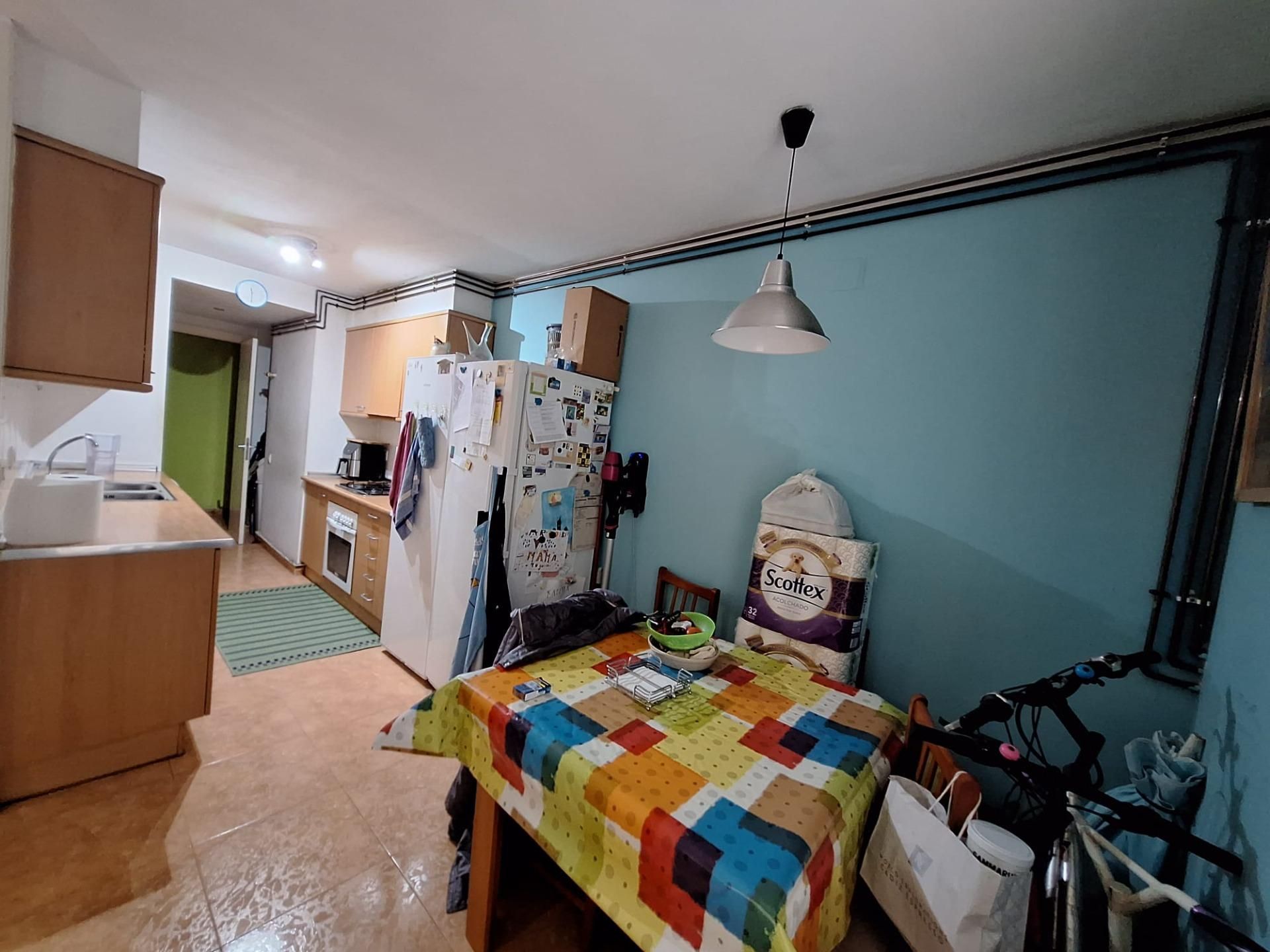 Cuina de Planta baixa en venda en Sabadell amb Terrassa i Balcó