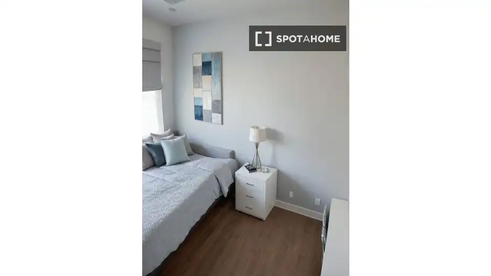 Bedroom of Flat for rent in Valencia  with Air Conditioner, Heating and Furnished