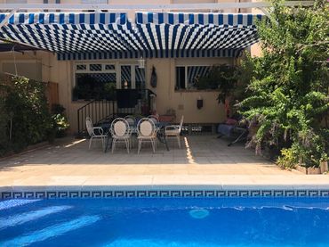 Reihenhaus mit Pool zum Verkauf in El Perchel