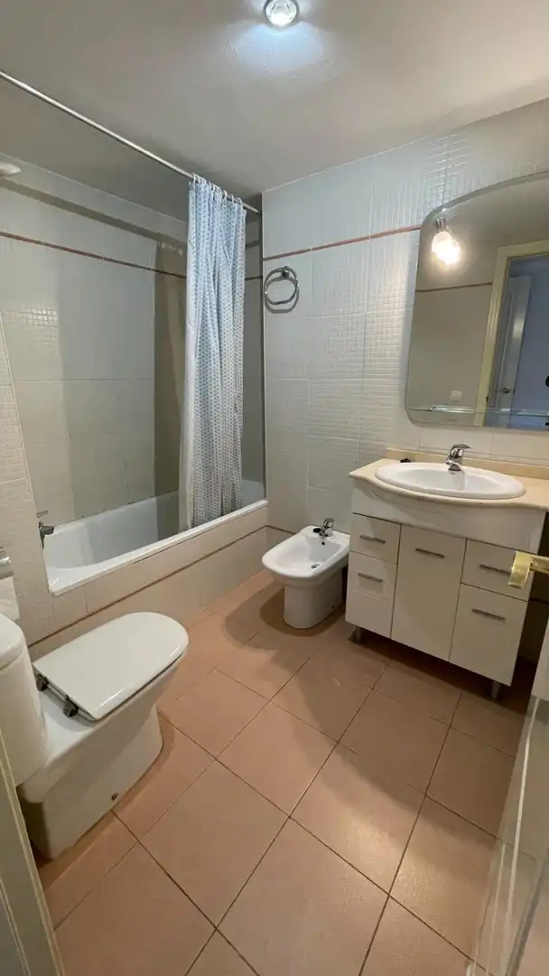Flat for sale in LUIS PORTERO, El Tejar - Hacienda Bizcochero