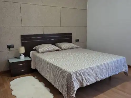 Bedroom of Flat for share in Sur