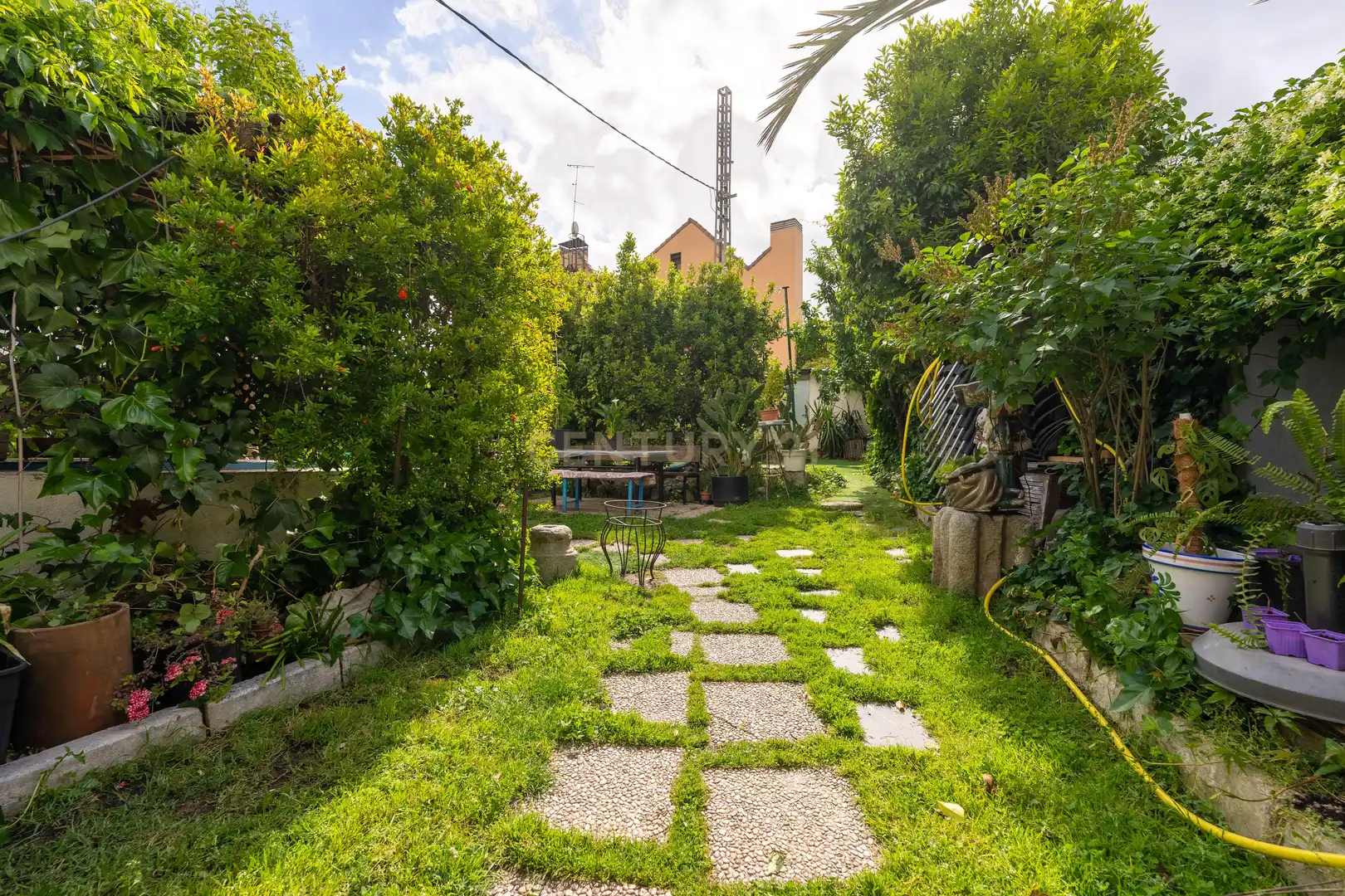 Garten von Residential zum Verkauf in Madrid
