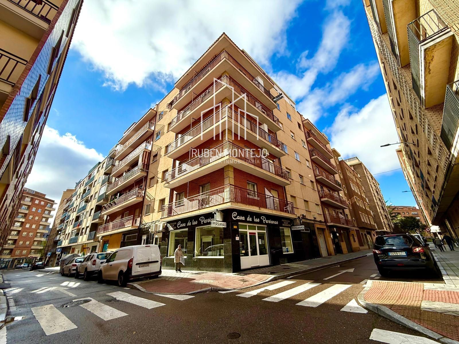 Vista exterior de Pis en venda en Salamanca Capital amb Calefacció, Terrassa i Balcó