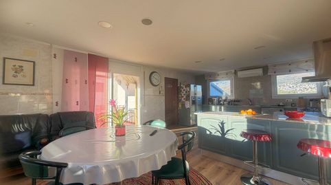 Villa con piscina y doble garaje en Roses, Bild 5