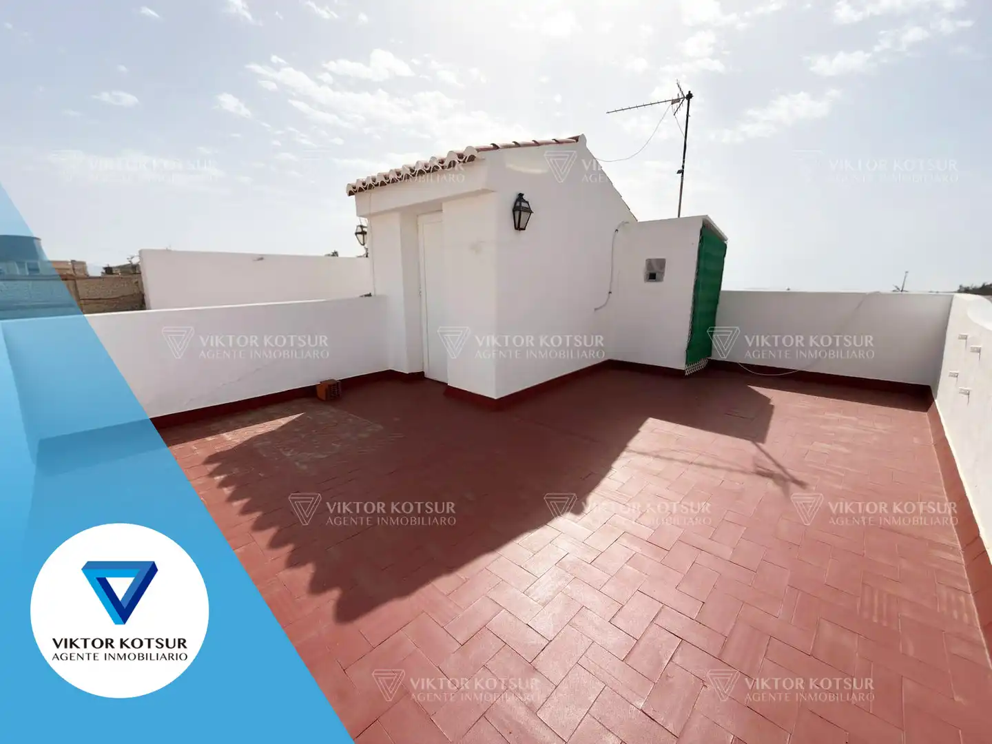 Terrace of Detached homes for sale in Roquetas de Mar  with Air Conditioner, Terrace and Storage room