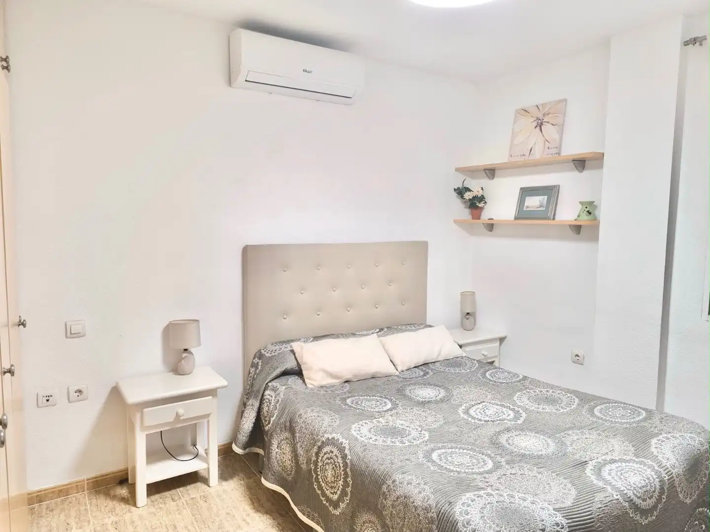 Habitación de Apartamento de alquiler en Cartagena con Aire acondicionado, Amueblado y Lavadora