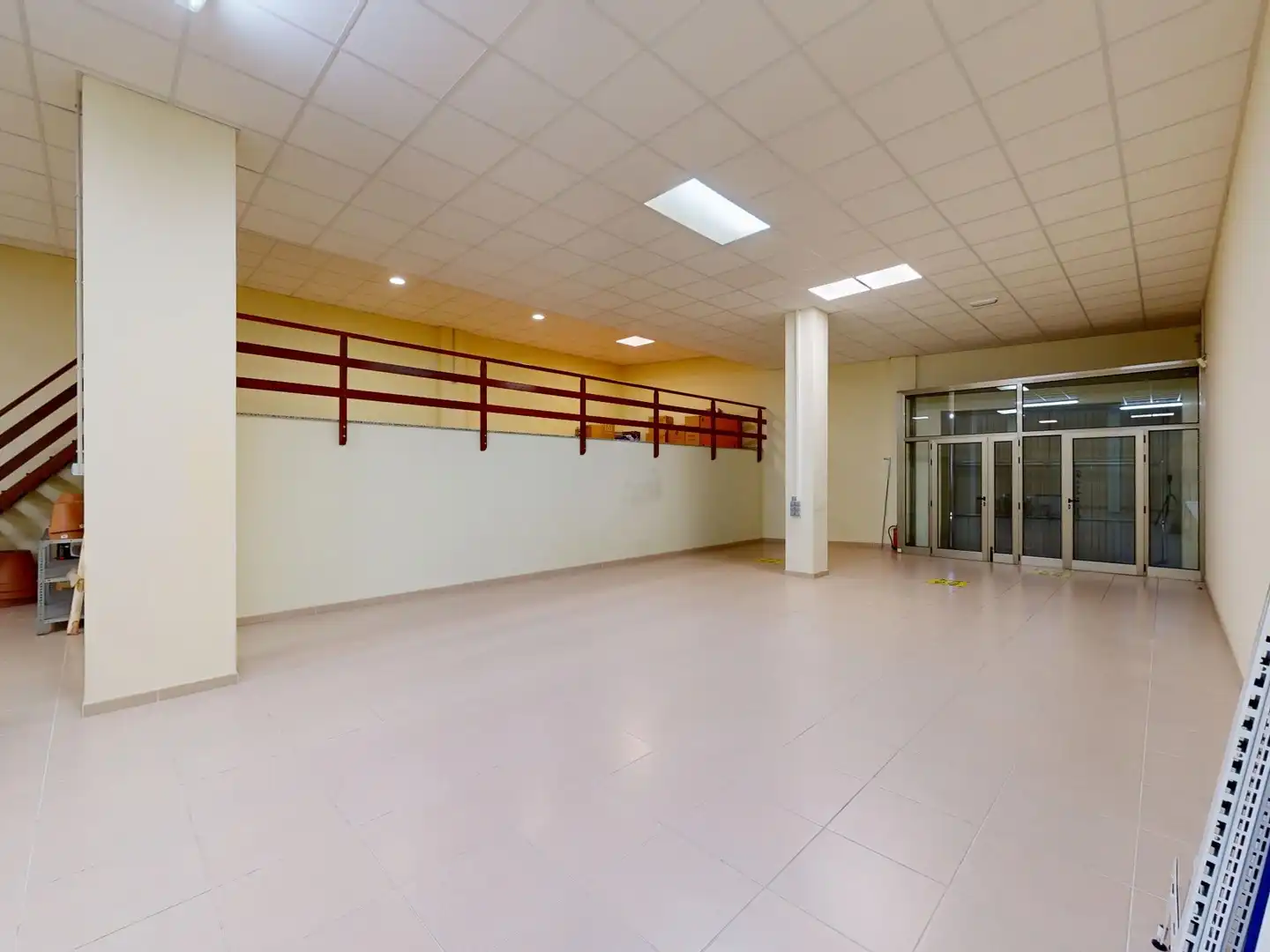 Locale commerciale in vendita a Mestre Lugilde
